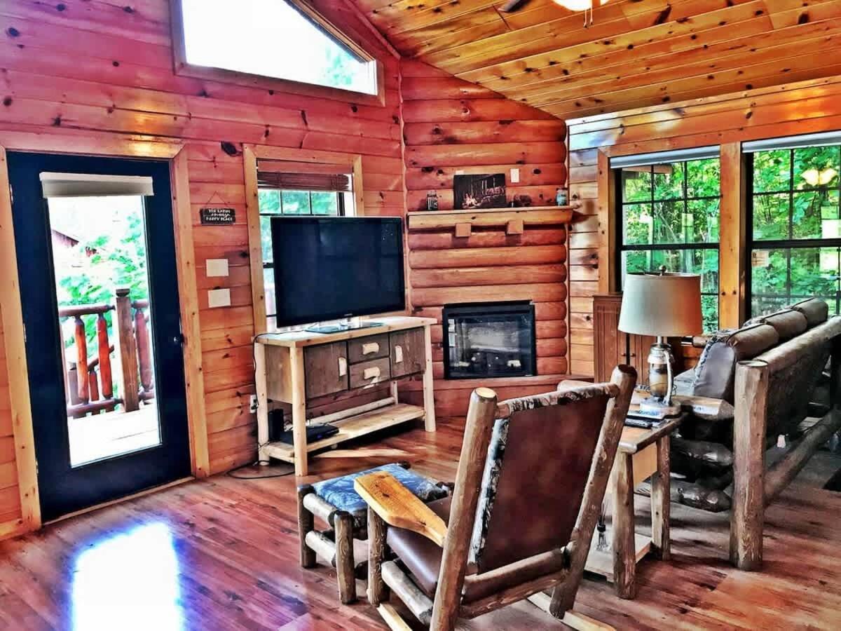 Secluded Cabin Near Smoky Mountains. Hot Tub! Honeymoon! Севьервилл Экстерьер фото
